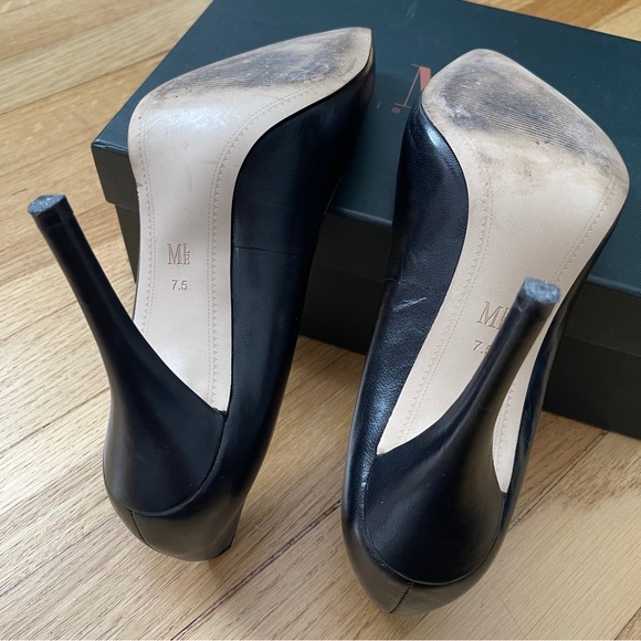 Mia Limited Edition Leather Black Venus Pumps in size 7 1/2M with box. - Picture 6 of 11